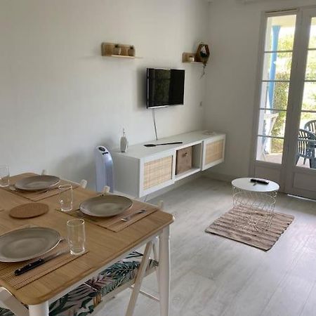Charmant Studio Au Bord Du Lac Marciac Luaran gambar